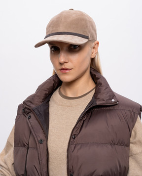 Brunello Cucinelli Бежевая замшевая кепка с цепочкой мониль MCAP9F151