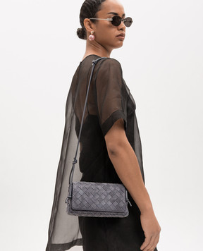 Bottega Veneta Серая замшевая сумка кросс-боди Notturno 843893V6FQ1