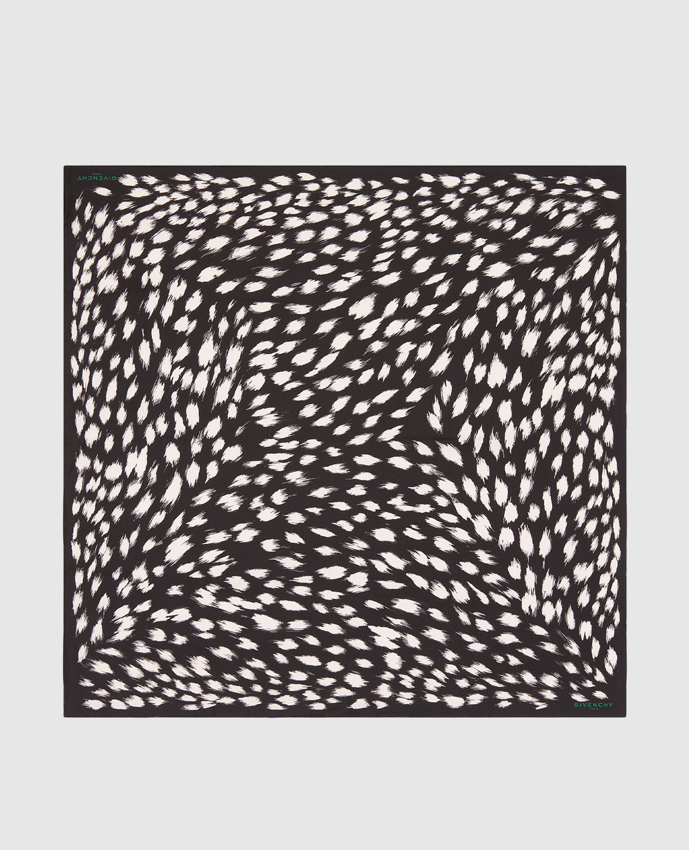 

Черный платок из шелка в анималистичный принт, Платки