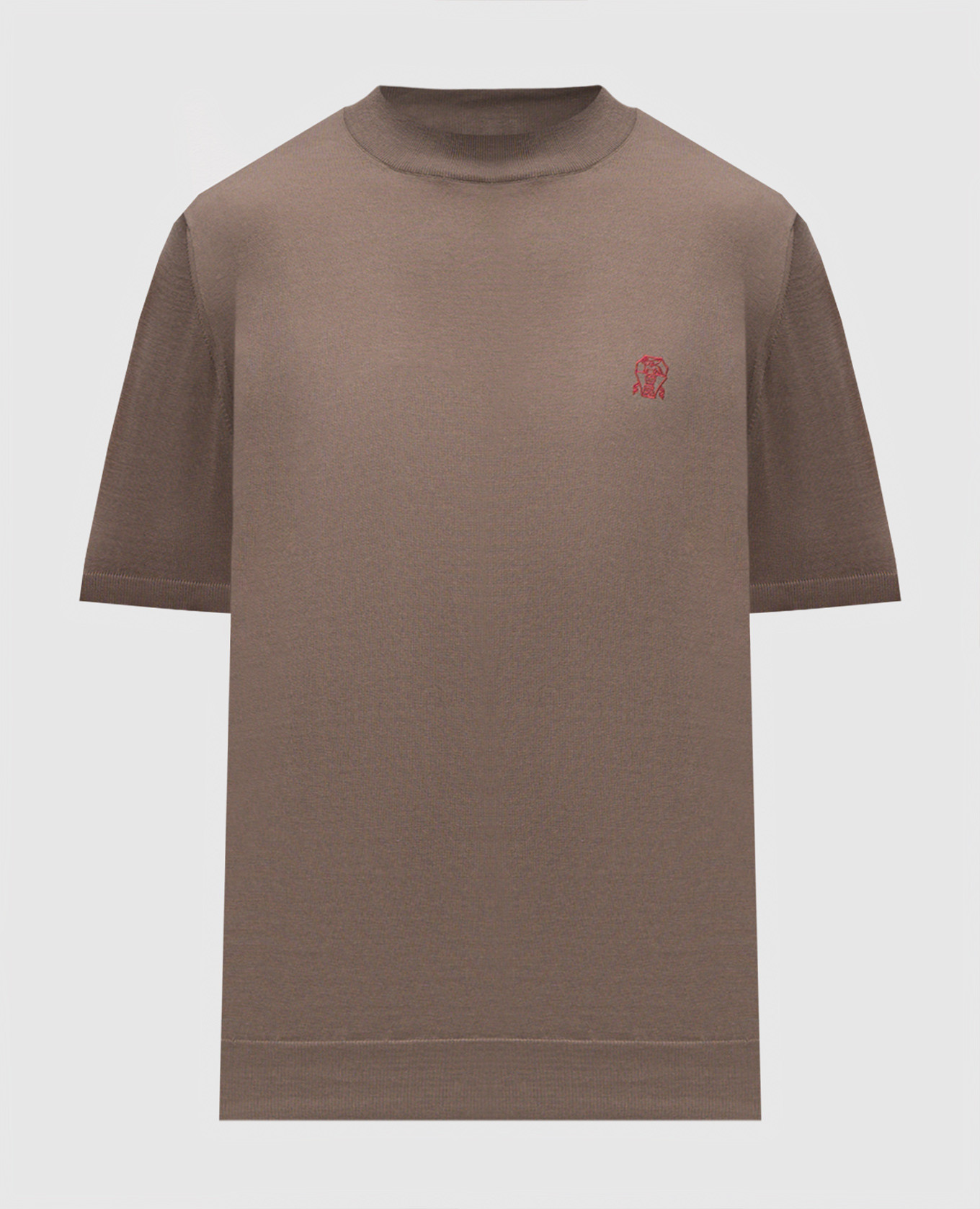 Коричневые футболки с вышивкой эмблемы