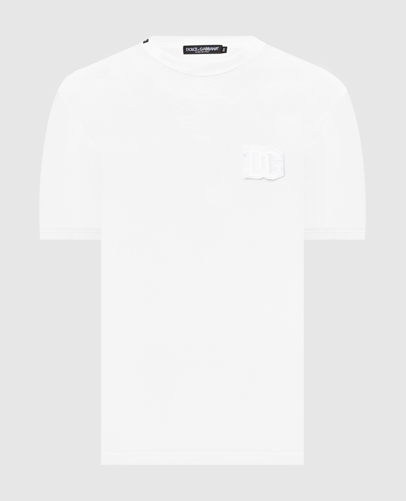 Белая футболка с монохромной нашивкой