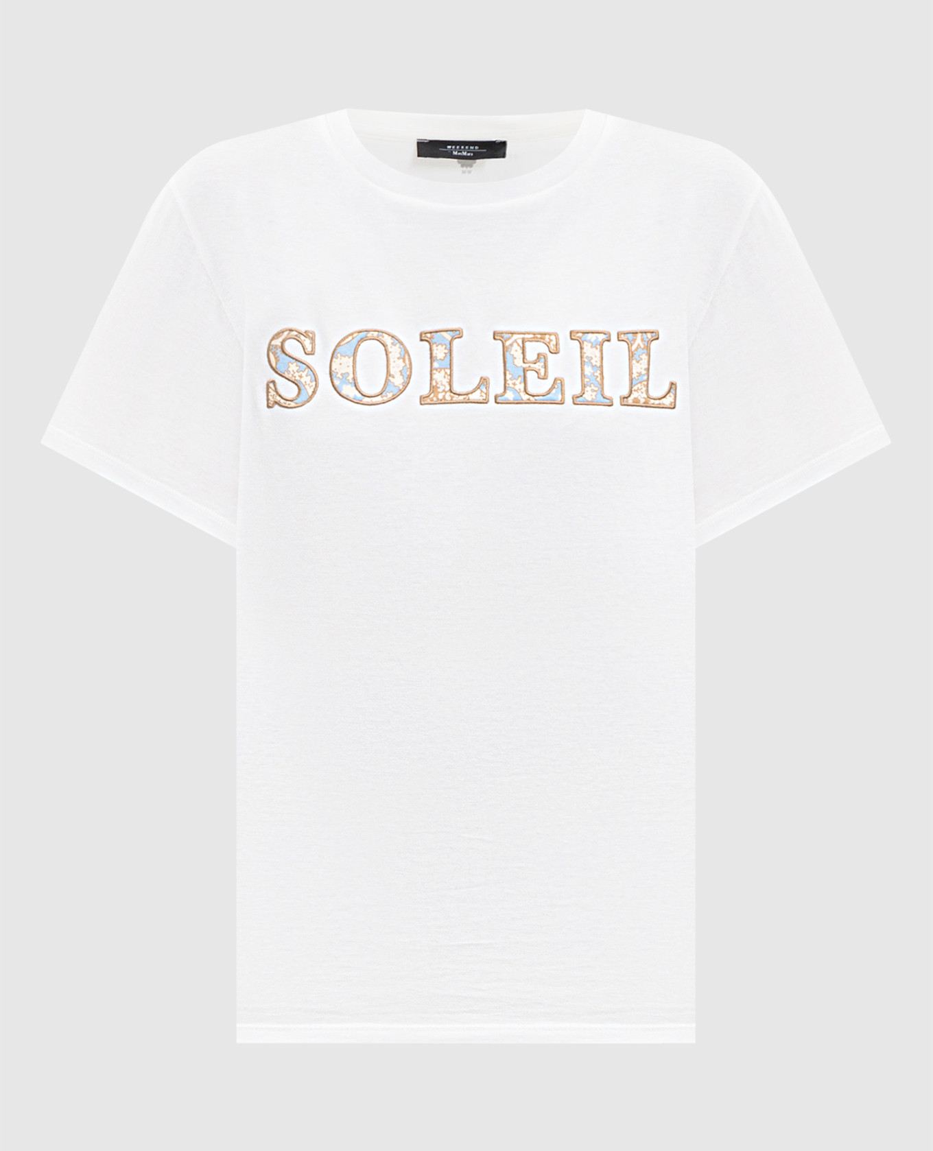 Белая футболка BORA с нашивкой