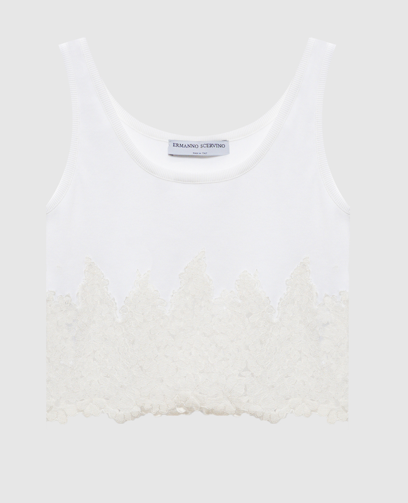Белый топ с кружевом