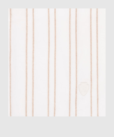 Белое махровое полотенце в полоску