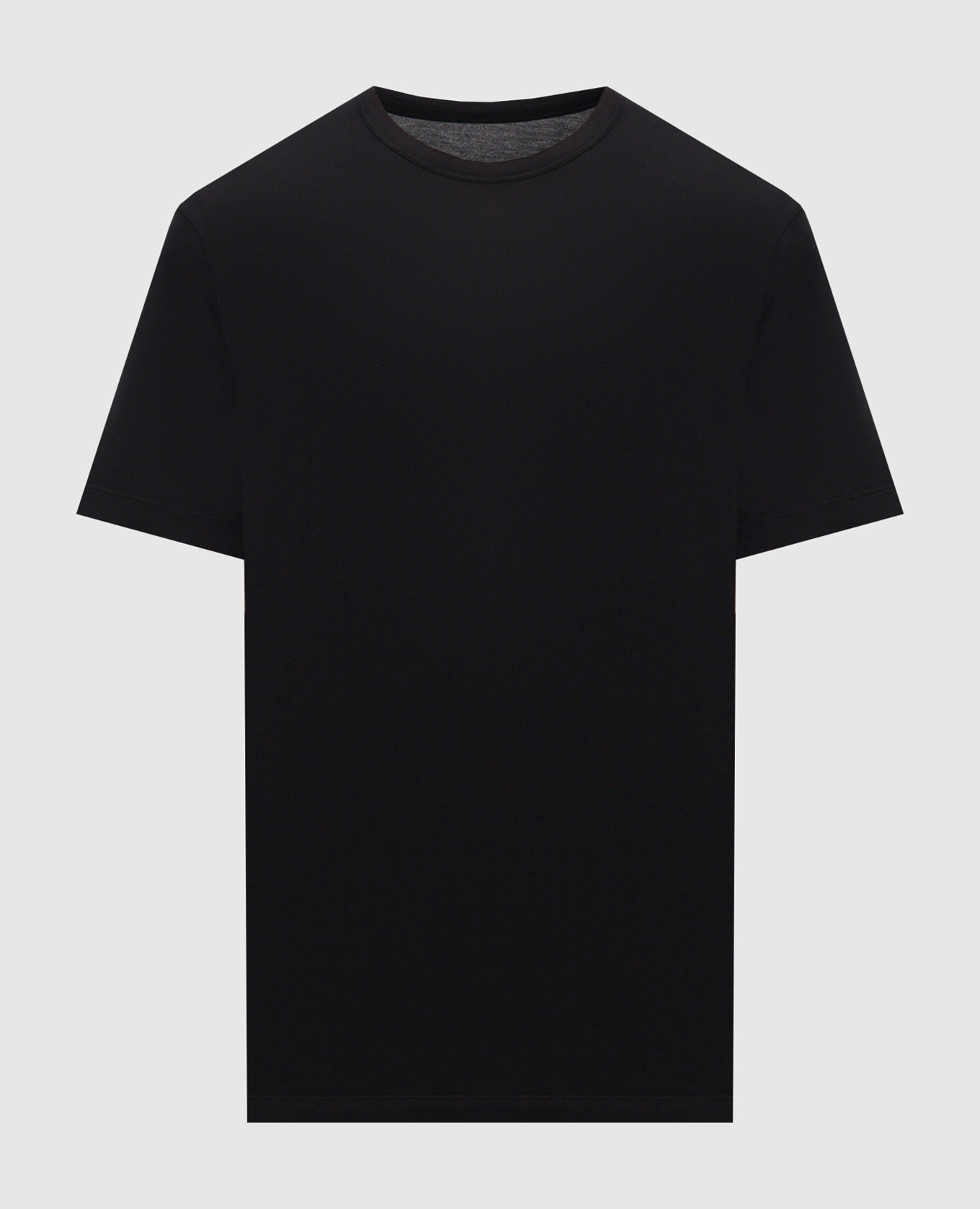 Черная футболка MANE