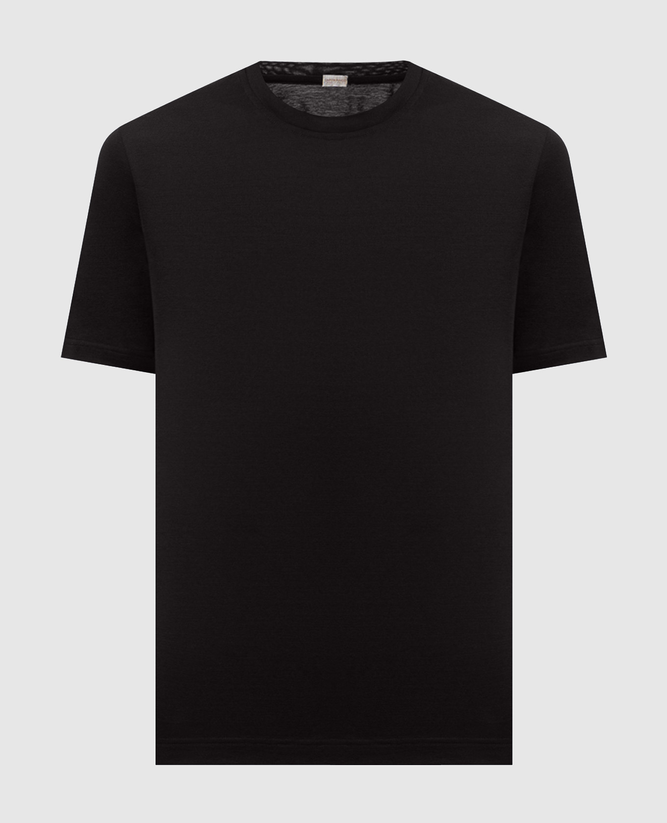 Черная футболка с нашивкой логотипа