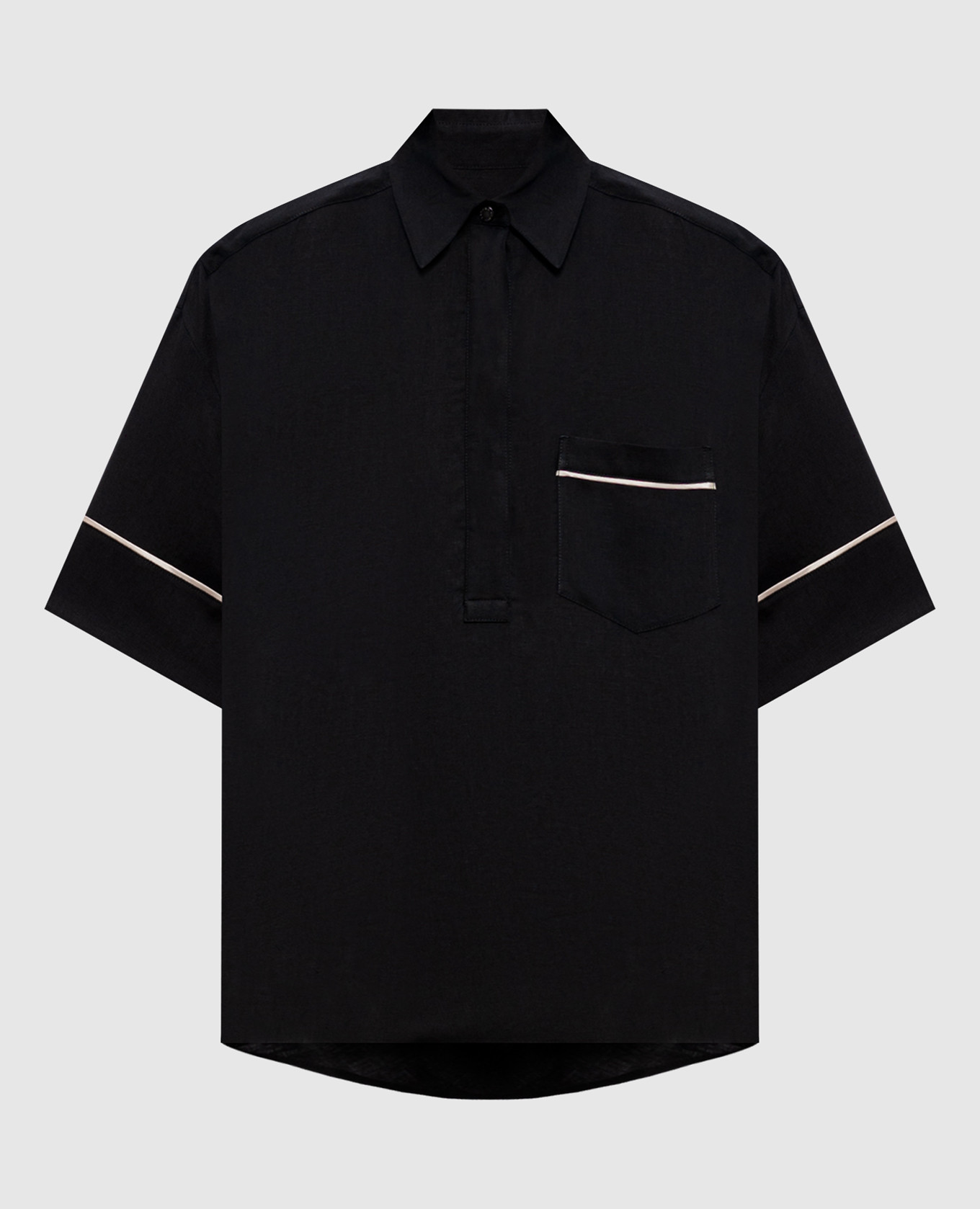 Черная рубашка из льна