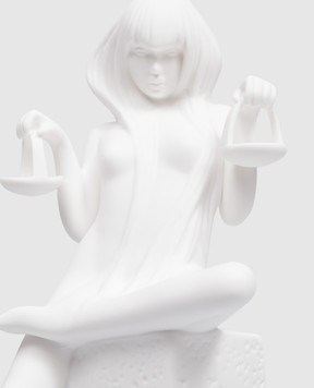 Palais Royal Декоративная белая фарфоровая статуэтка Zodiac Libra woman 4510