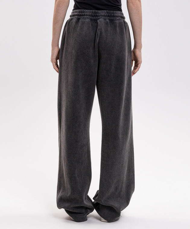 AMIRI Серые спортивные брюки с принтом логотипа AW426PA011 изображение 4