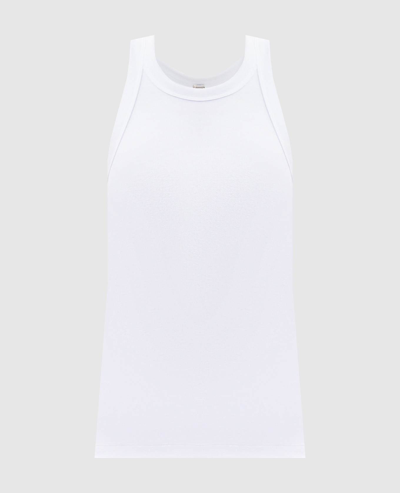 Белая майка в рубчик