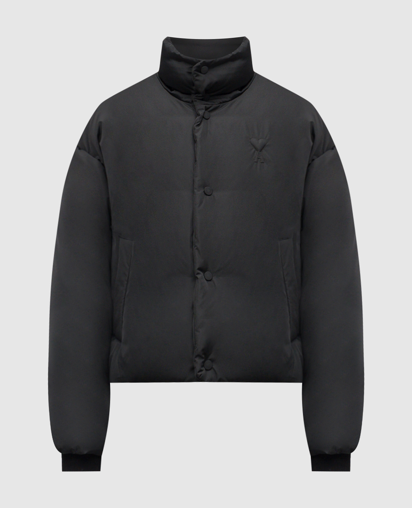 

Черный пуховик с эмблемой, Пуховики