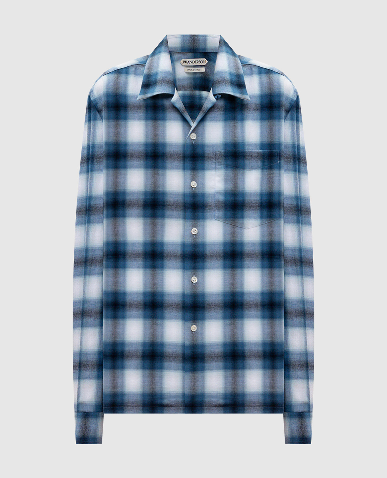 Синяя рубашка в клеточку