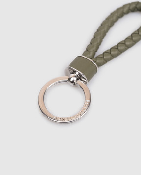 Bottega Veneta Шкіряний брелок Intreccio кольору хакі 709727VMAY1