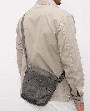 C.P. Company Сіра сумка з вишивкою логотипа MAC154A110188M