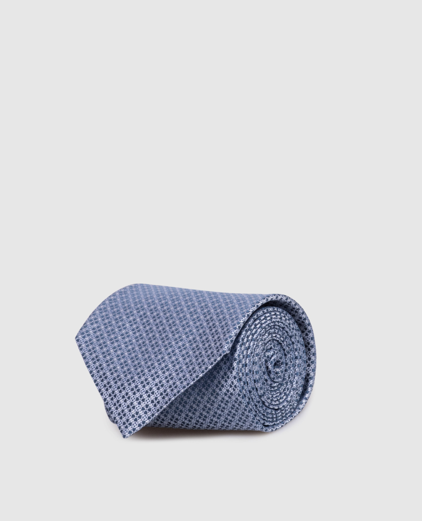 

Голубой галстук из шелка, Галстуки