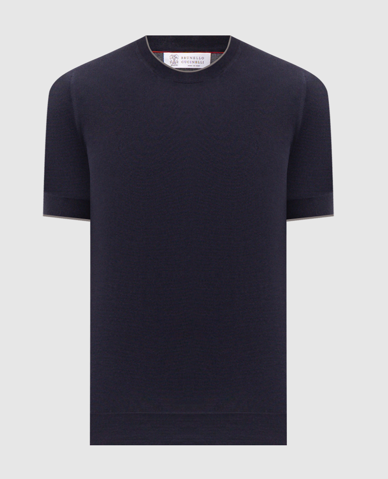 Синяя футболка