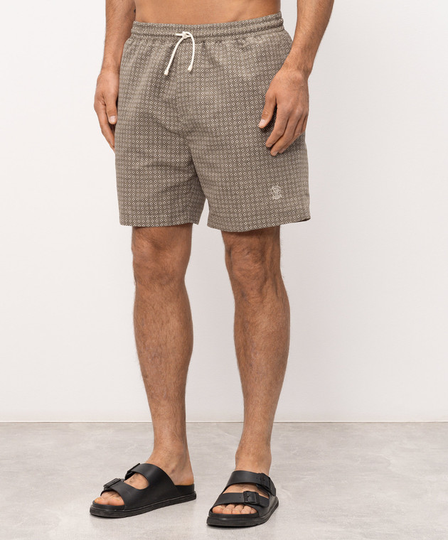 Brunello Cucinelli Зеленые шорты для плавания в узор с вышивкой эмблемы MR847043P изображение 2