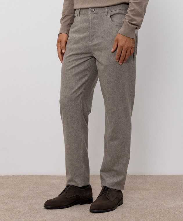 Brunello Cucinelli Серые брюки из шерсти с вышивкой эмблемы M038PF1012 изображение 3