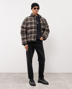 Off-White Сірий пуховик в клітинку з логотипом OMED065F25FAB001