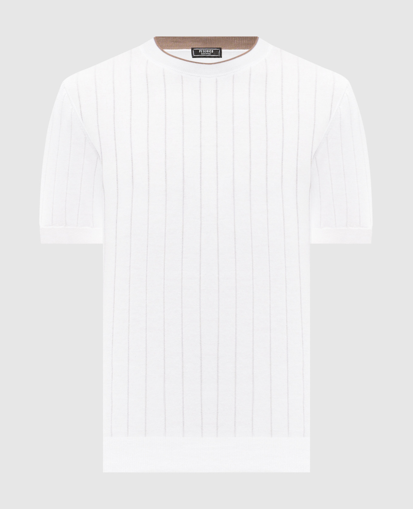 Белая футболка