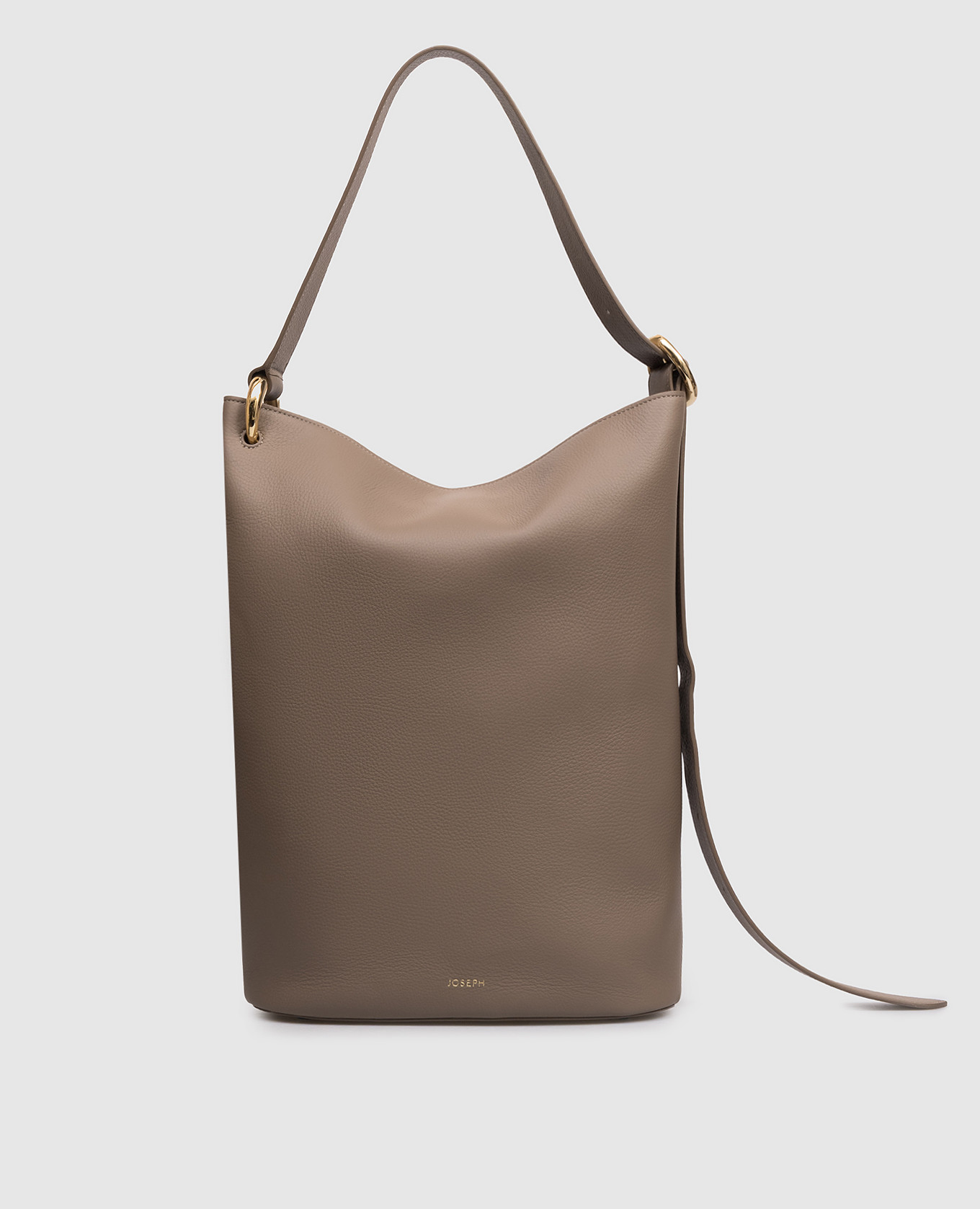 Бежевая кожаная сумка бакет-бег