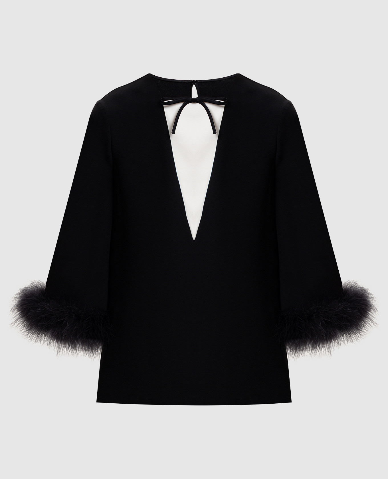 Черная блуза из шелка с перьями