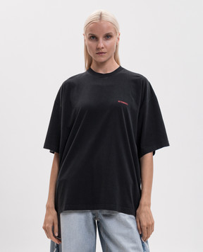 Vetements Чорна футболка з принтом логотипа MH27TR142Bw