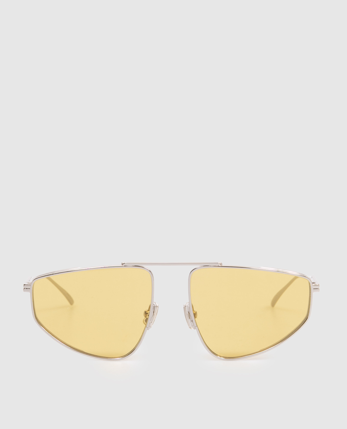 Серебристые очки с гравировкой логотипа