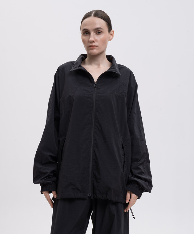 Maison Margiela MM6 Чорна вітровка з вишивкою логотипа SH0AM0083M35732 зображення 3