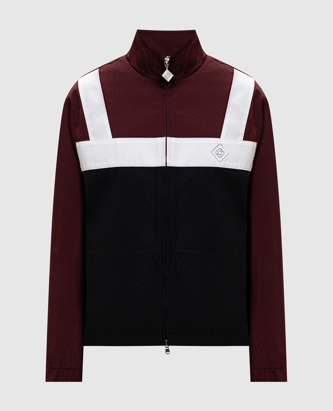 Бордовая спортивная куртка с эмблемой
