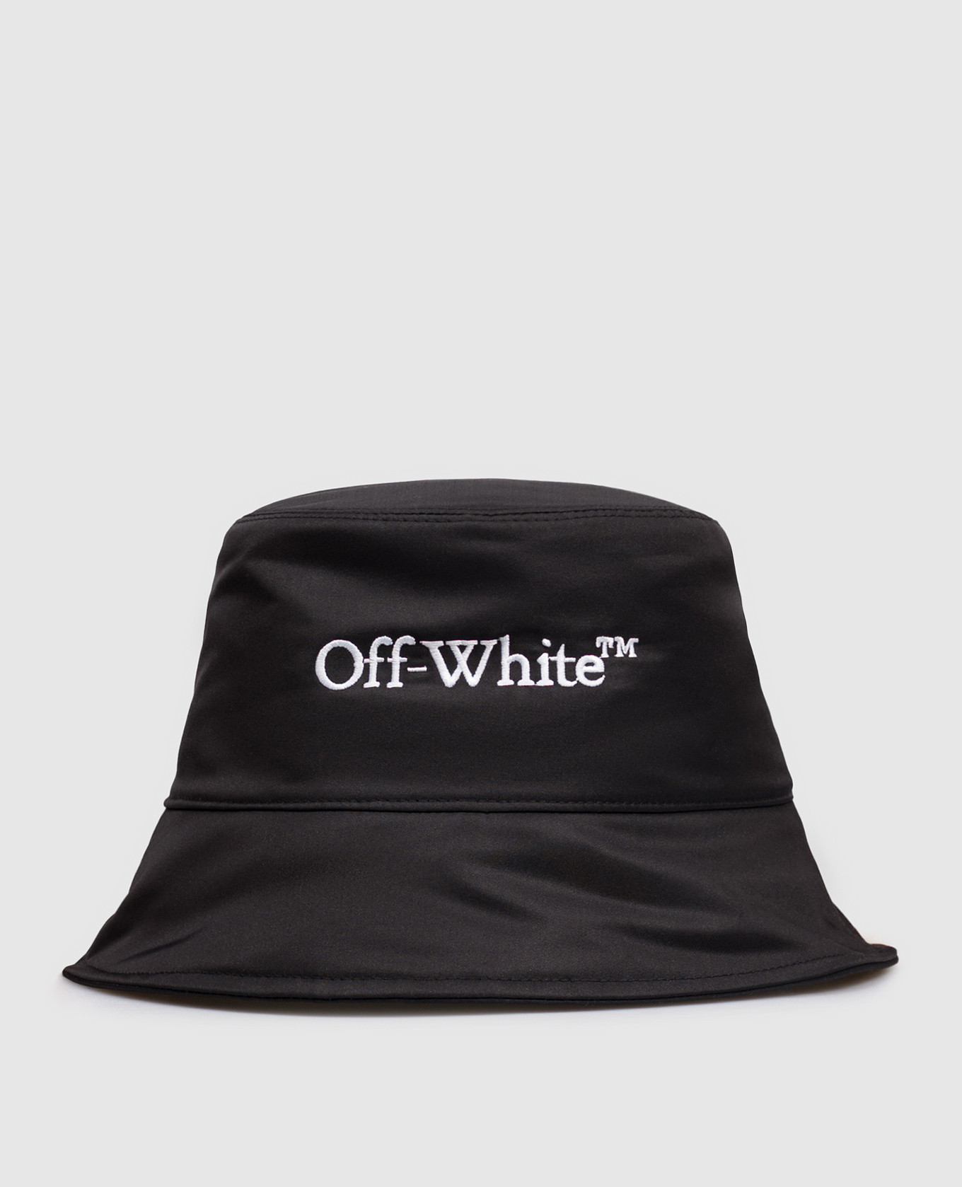 Черная панама с вышивкой логотипа