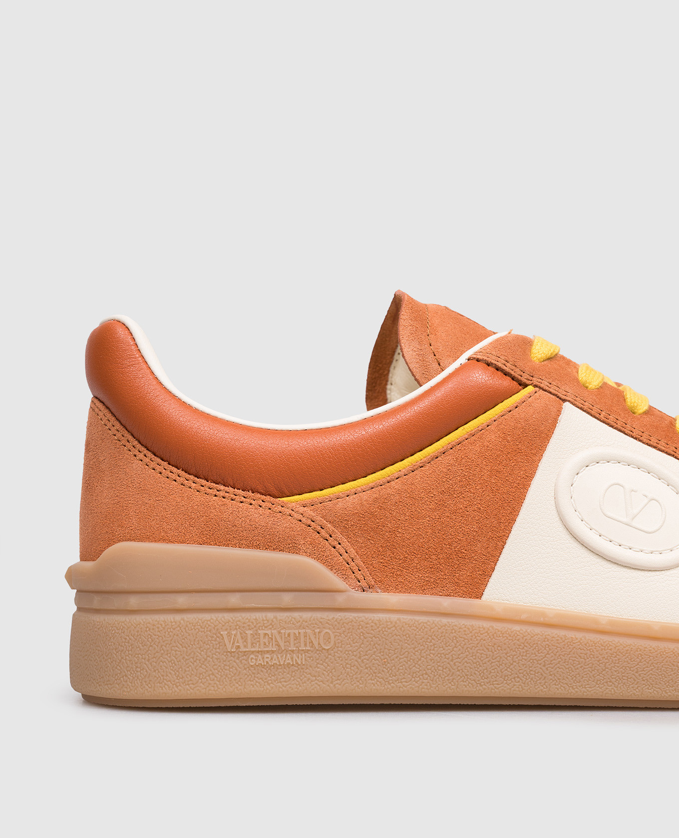 Valentino Помаранчеві замшеві кросівки Upvillage 8Y2S0H77LAL зображення 6