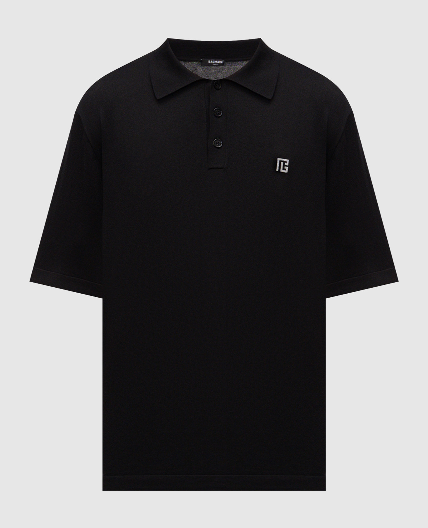 Черное поло с узором эмблемы