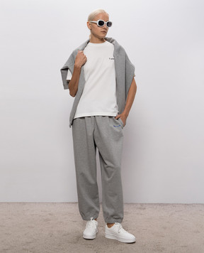 Vetements Футболка цвета айвори с контрастным принтом MH27TR220Ww