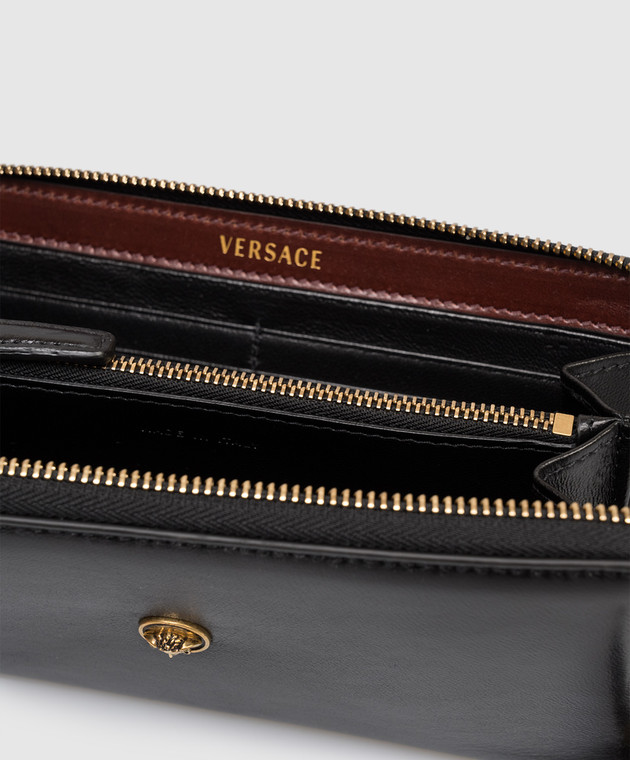 Versace Чорний шкіряний гаманець з фактурною емблемою 10241881A17449 зображення 3