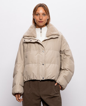 Brunello Cucinelli Бежевый пуховик с воротником MH5257474
