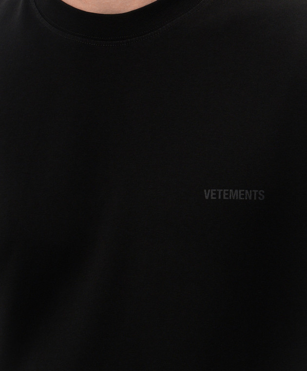 Vetements Черная футболка с принтом логотипа MH27TR143B изображение 5