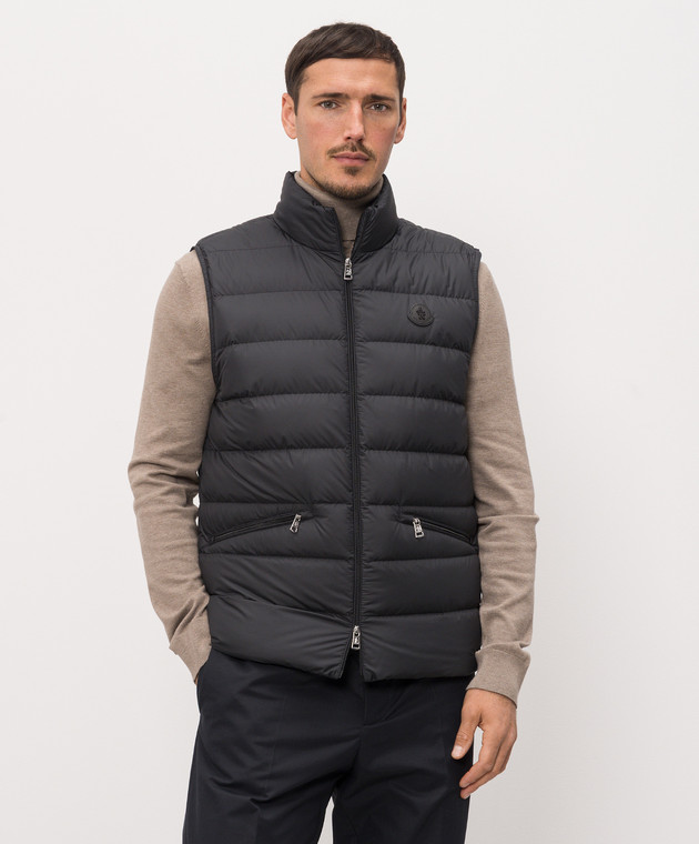 Moncler Черный пуховый жилет с нашивкой логотипа L10911A00097549SK изображение 3