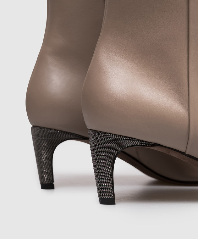 Brunello Cucinelli Бежеві шкіряні ботильйони з ланцюжком моніль MZSKC3356P зображення 5