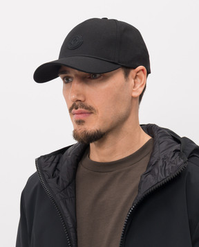 Moncler Чорна кепка з нашивкою логотипа L10913B000080U082