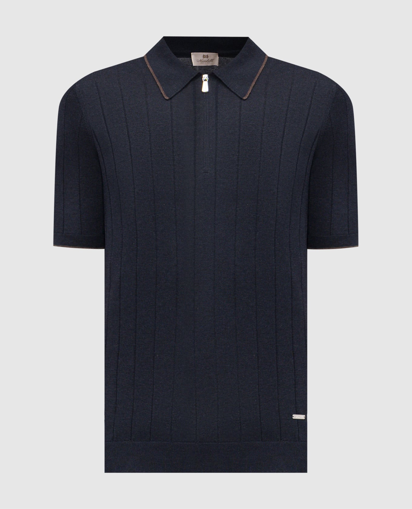 Синее поло из шелка