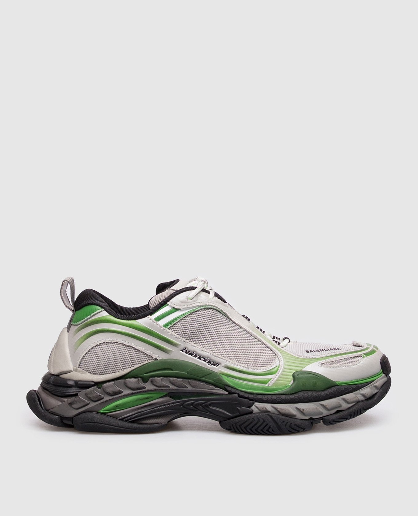 Серые кроссовки Triple S.2