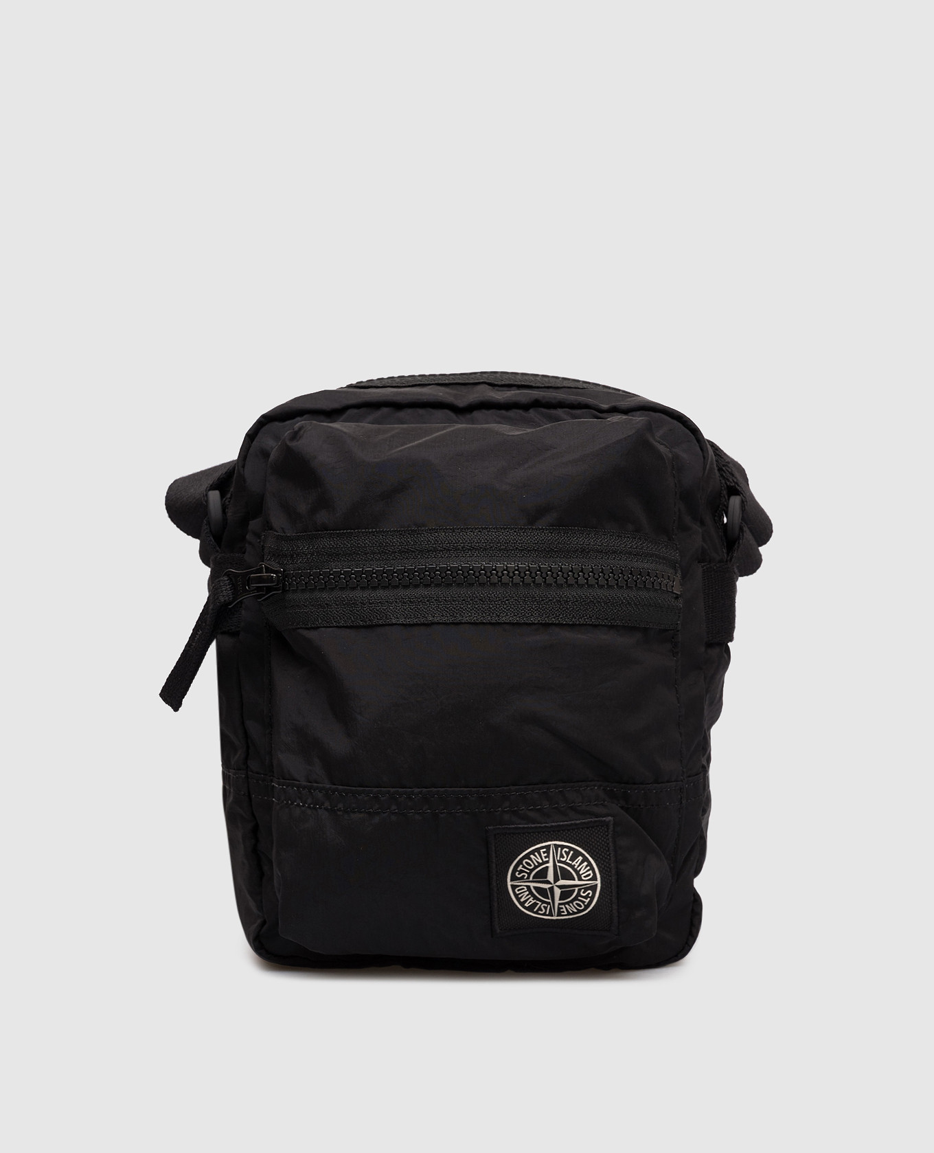 Черная сумка с логотипом