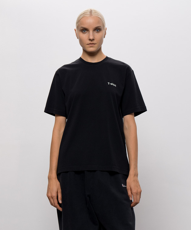 Vetements Черная футболка с контрастным принтом MH27TR221Bw изображение 3