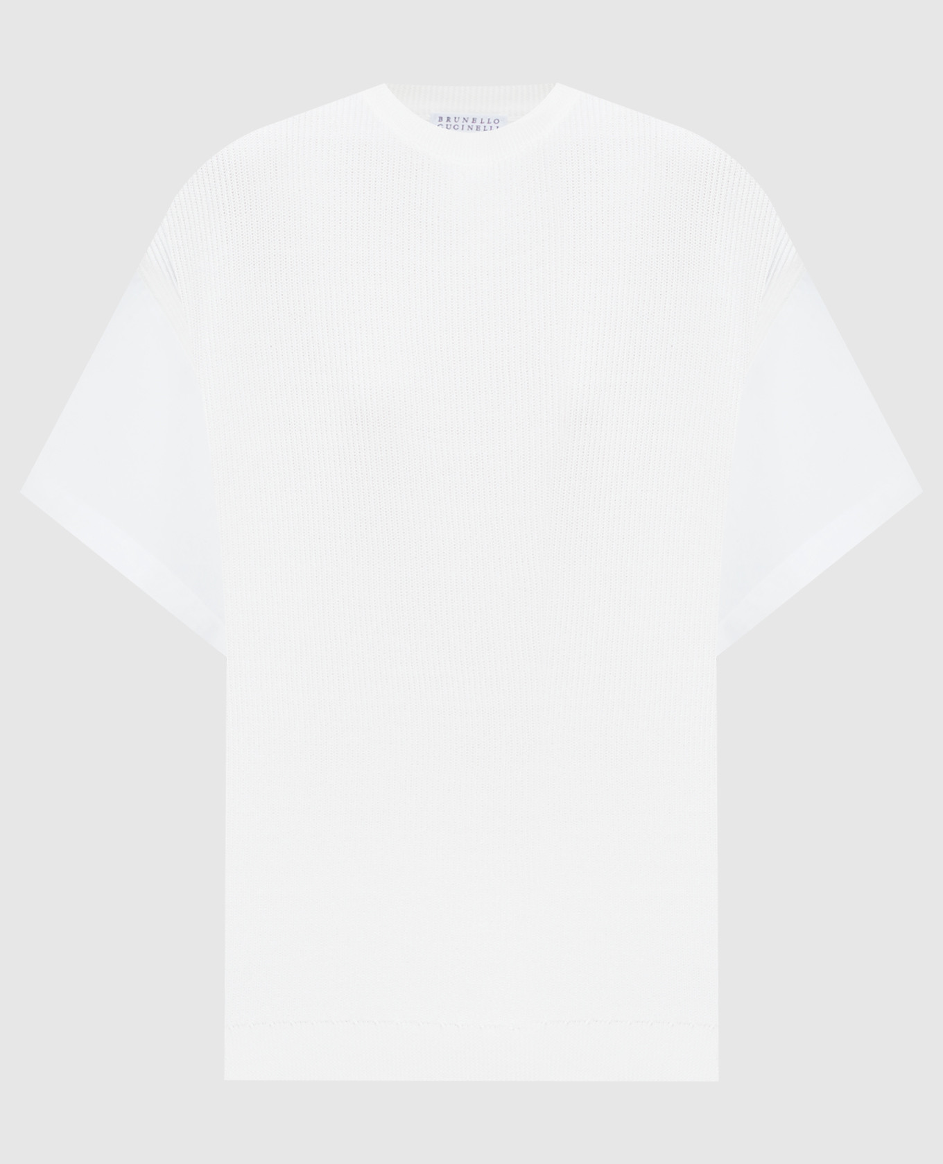 Белая вязаная футболка