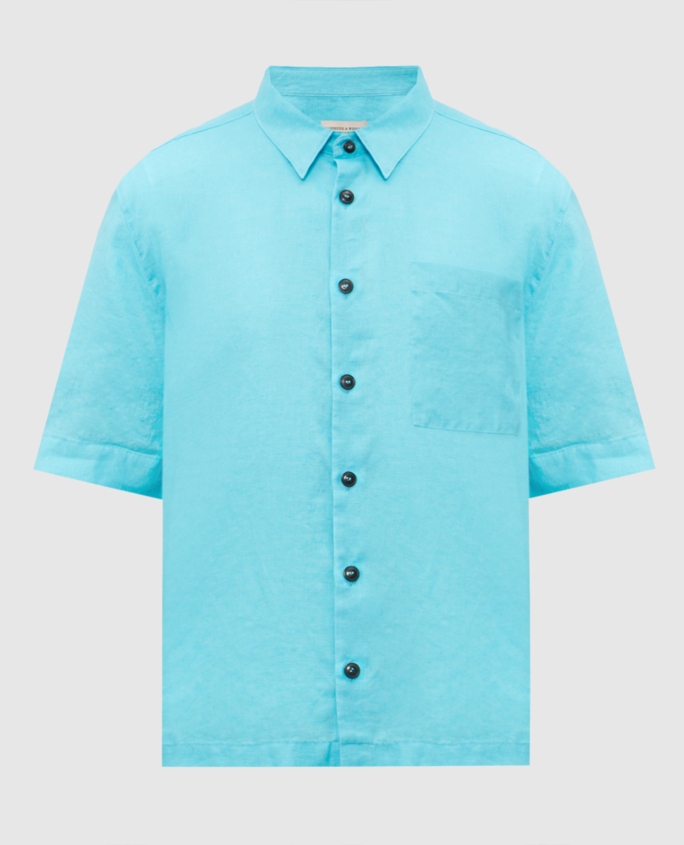 Голубая рубашка из льна с короткими рукавами