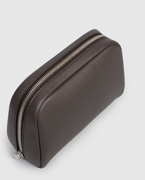 Brunello Cucinelli Темно-коричневий шкіряний несесер з тисненням логотипа MWZNBU430