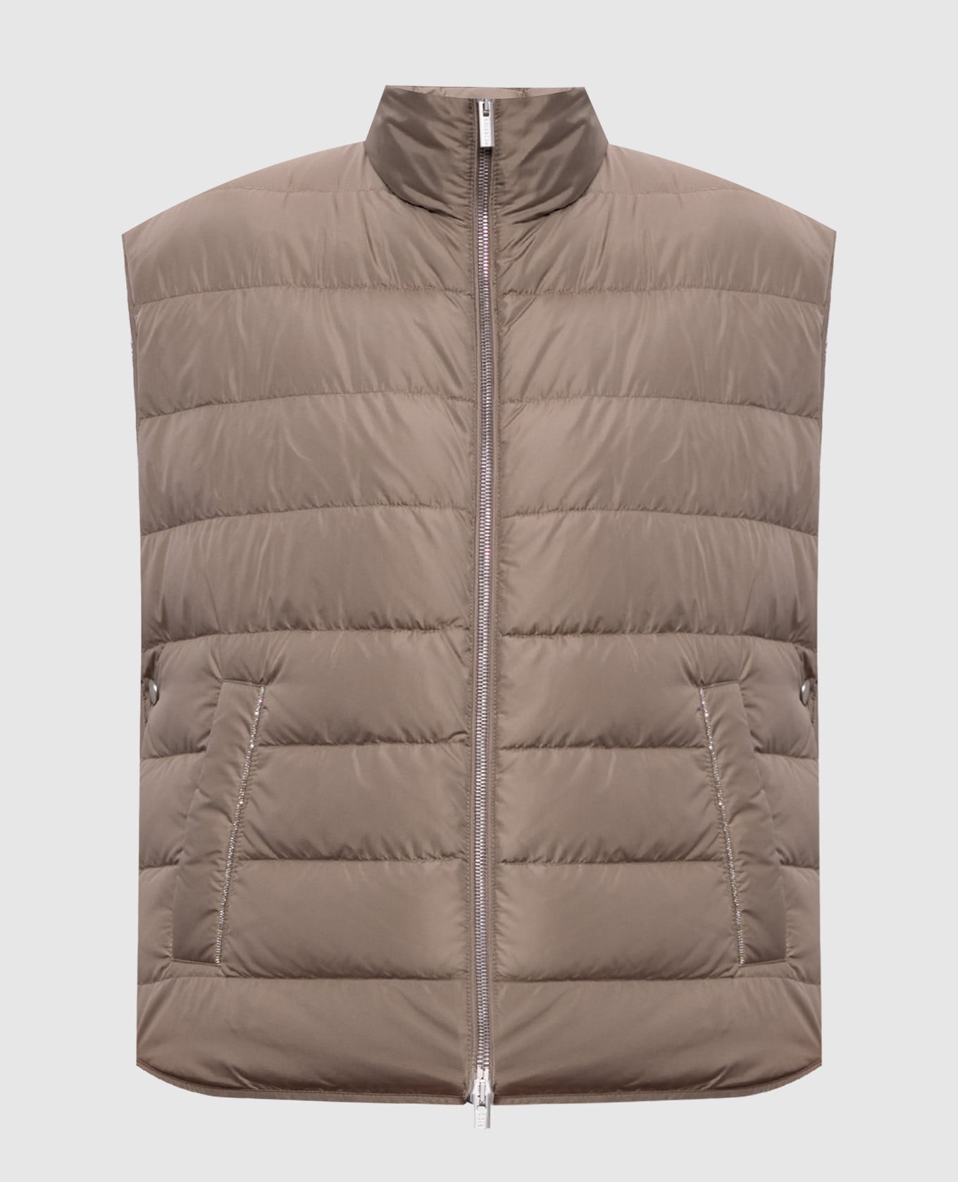 Коричневый пуховый жилет с цепочкой мониль