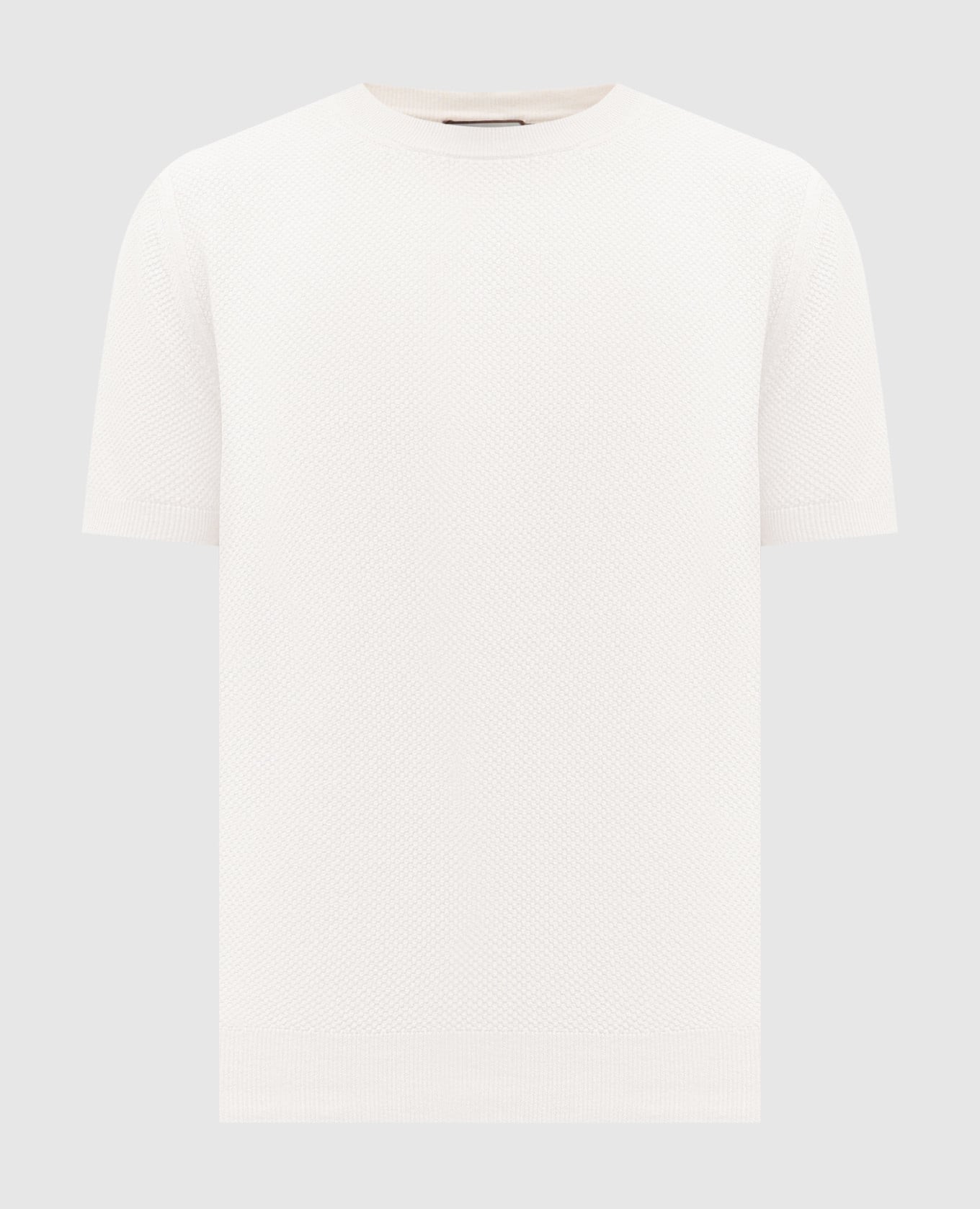 Белая футболка в узоре