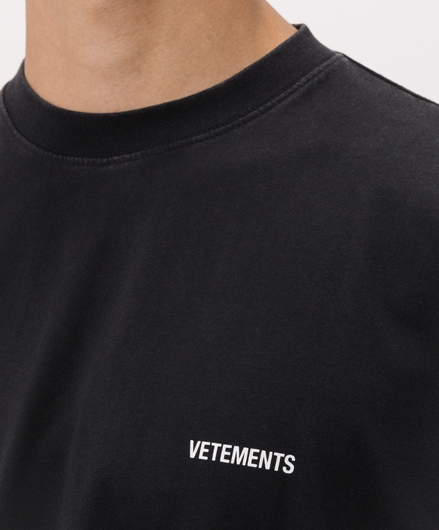 Vetements Чорна футболка з контрастним принтом логотипа MH27TR144B зображення 5